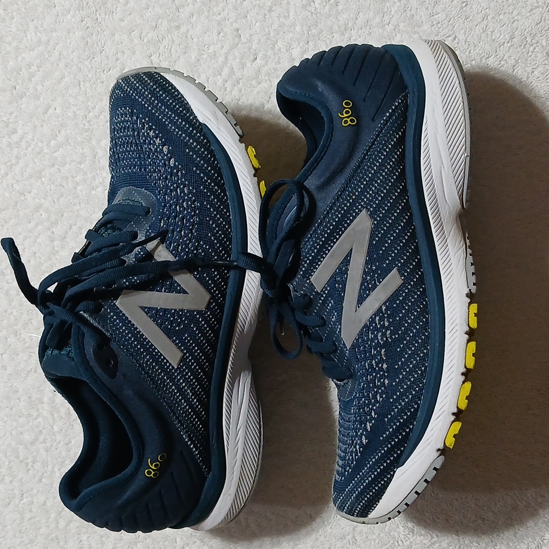 New Balance 860v10 - Supercell With Orion Blue And Sulphur Yellow Size 7.5 4e